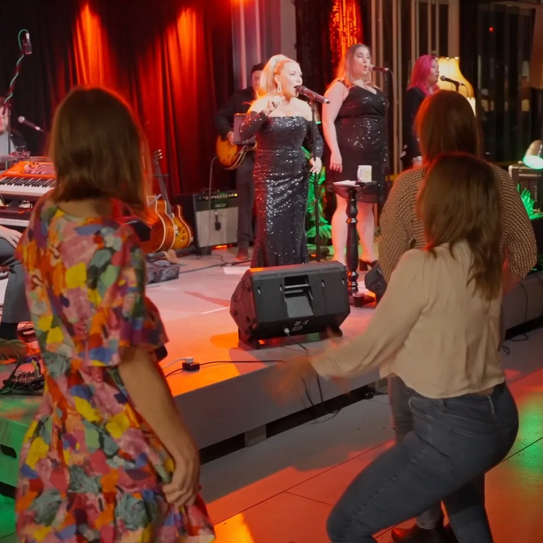 Music Lounge IV live Music Event