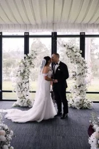 inside-wedding-cermenoney